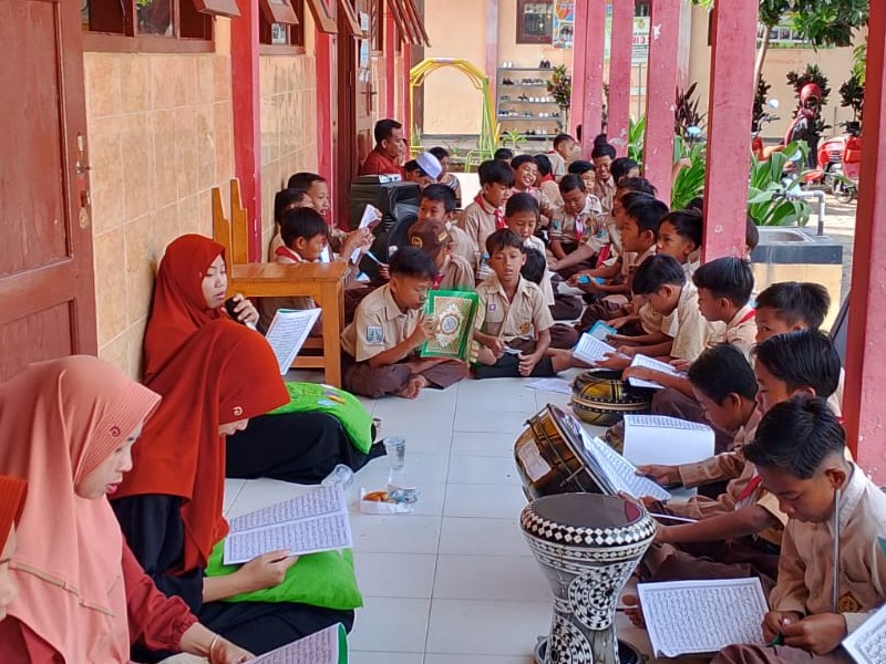 KEGIATAN KHOTMIL QUR’AN SETIAP JUM’AT LEGI ATAU JUM’AT  MANIS