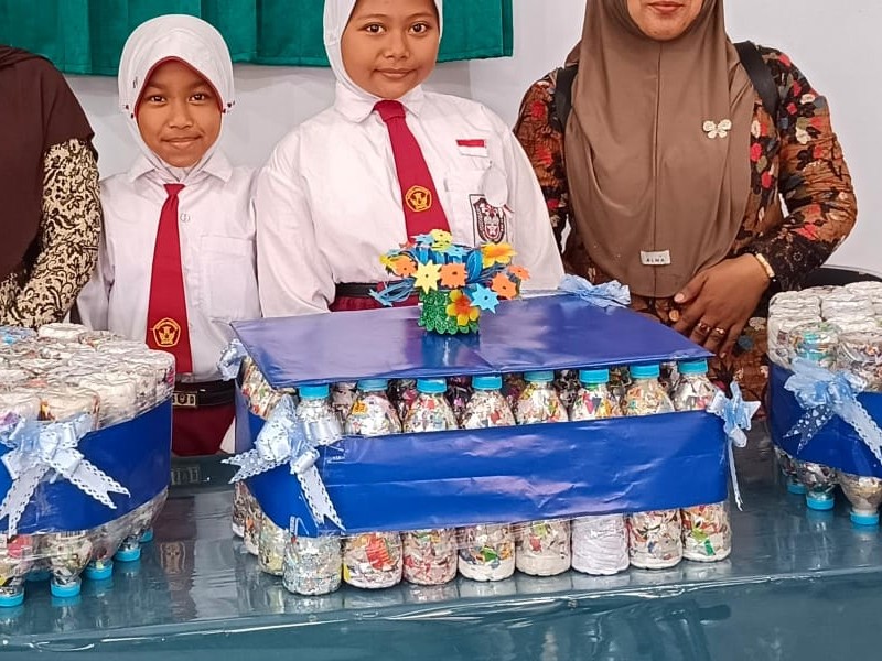 MEMBANGGAKAN, SDN 2 DAWUAN RAIH JUARA 3 EKOBRIK TINGKAT SD Se-KECAMATAN SUBOH